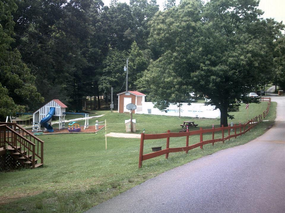Ft. Wilderness Rv Park And Campground Whittier Exterior photo